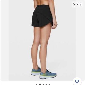 Lululemon Speed Up Shorts Long 4 inch black size 6